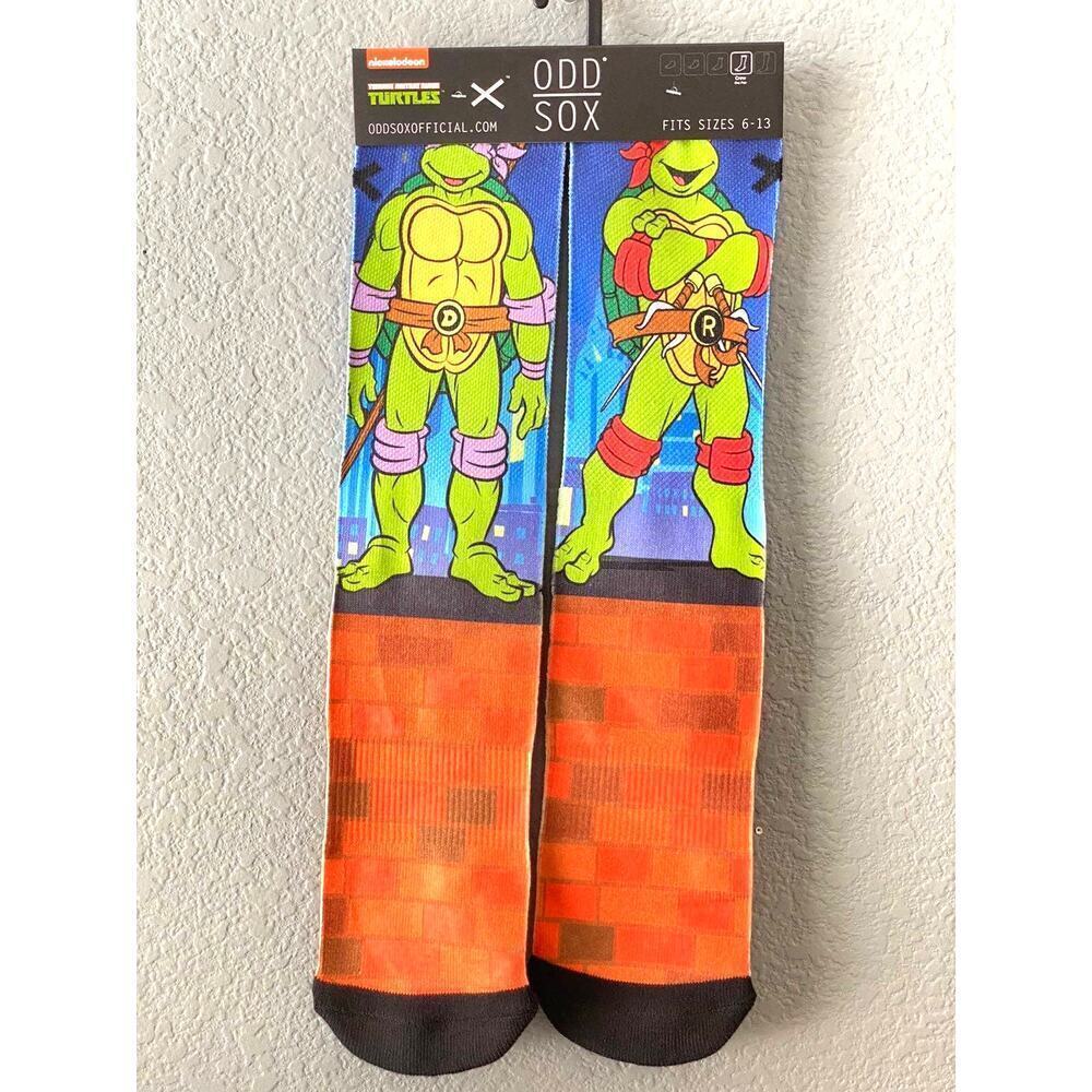 New Teenage Mutant Ninja Turtle Odd Sox Size 6-12 Soft Fun Fall/Winter Socks